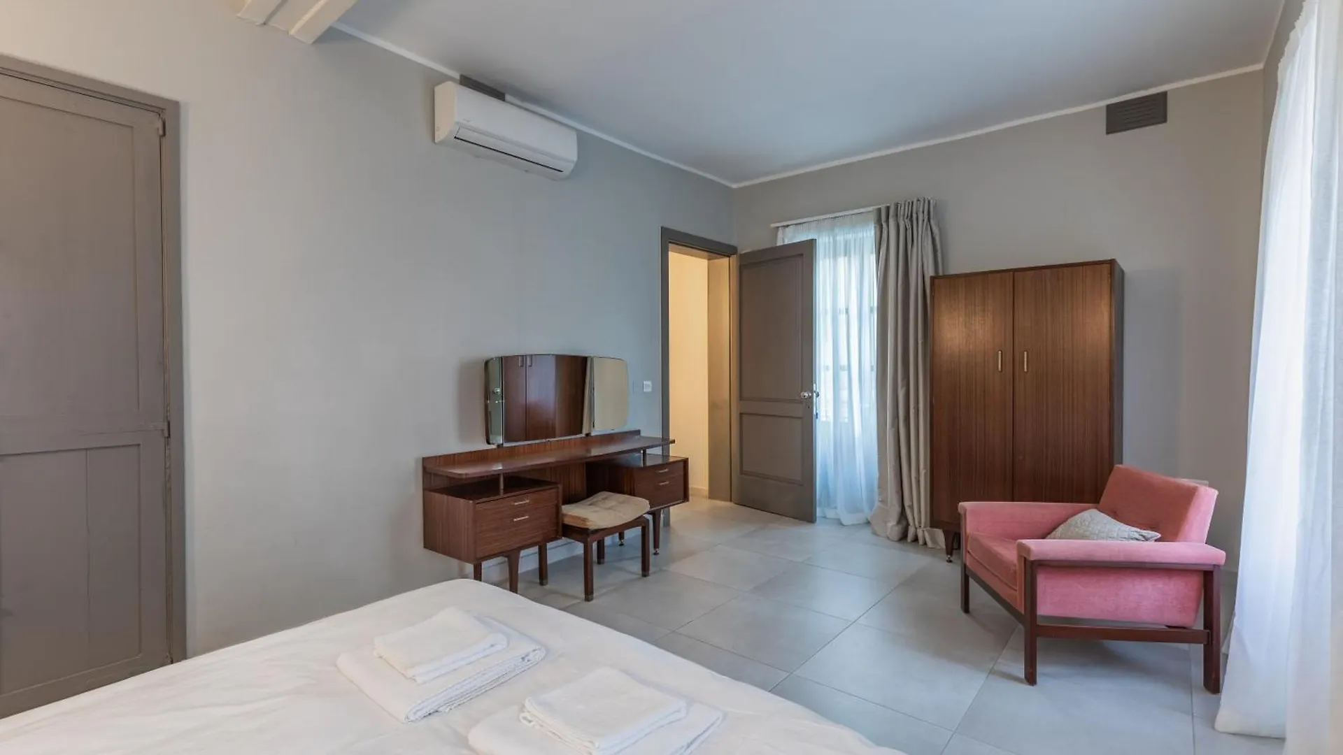 Apartment Stylish Retro Suites Il-Furjana